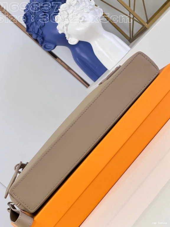 Cheap IPAD POUCH LOUIS VUITTON 0709